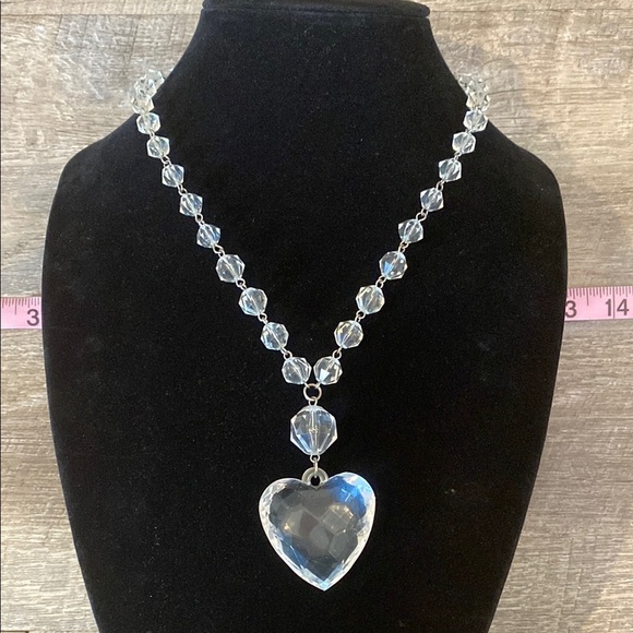 Vintage Elegant Lightweight Heart Pendant Necklace 12” SO SPARKLY 💫 - Picture 3 of 16